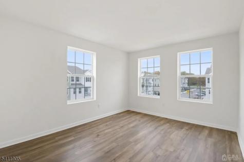 735 Station Road Dunellen NJ 08812
