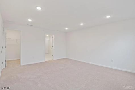735 Station Road Dunellen NJ 08812