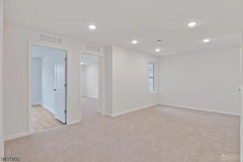 735 Station Road Dunellen NJ 08812