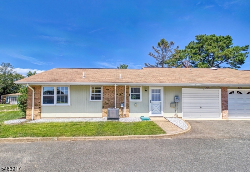 27 Cambridge Circle Manchester NJ 08759
