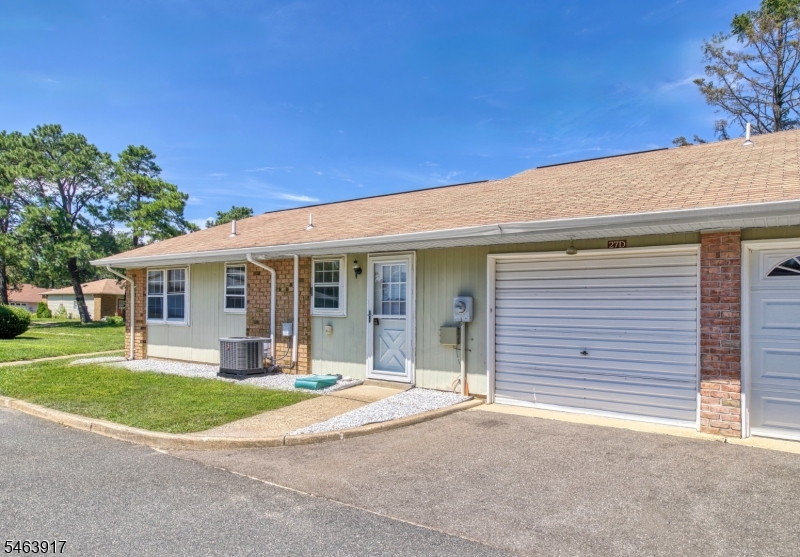 27 Cambridge Circle Manchester NJ 08759