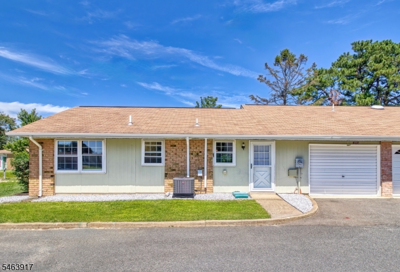 27 Cambridge Circle Manchester NJ 08759