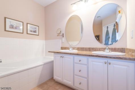 3215 Franklin Lane Rockaway NJ 07866