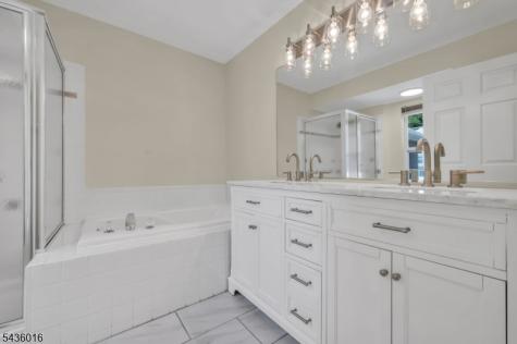 4 Woodmont Drive Randolph NJ 07869