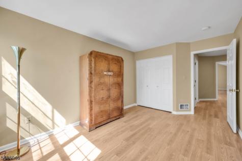 4 Woodmont Drive Randolph NJ 07869