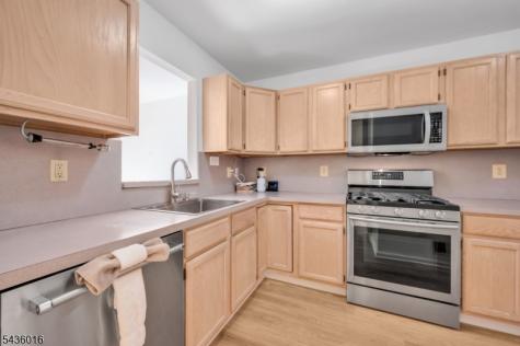 4 Woodmont Drive Randolph NJ 07869