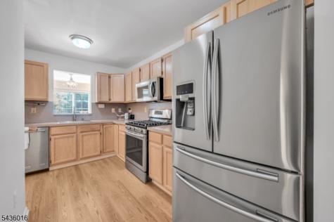 4 Woodmont Drive Randolph NJ 07869