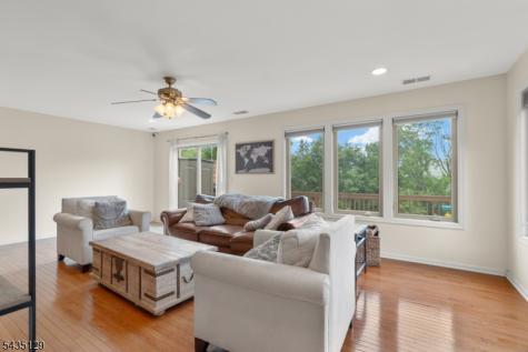 1 Wimbledon Drive 3 Vernon NJ 07462