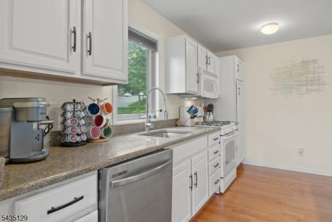 1 Wimbledon Drive 3 Vernon NJ 07462