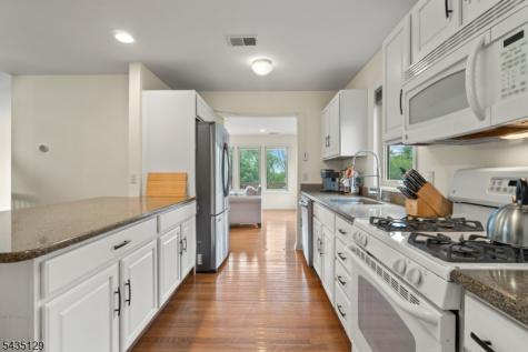 1 Wimbledon Drive 3 Vernon NJ 07462