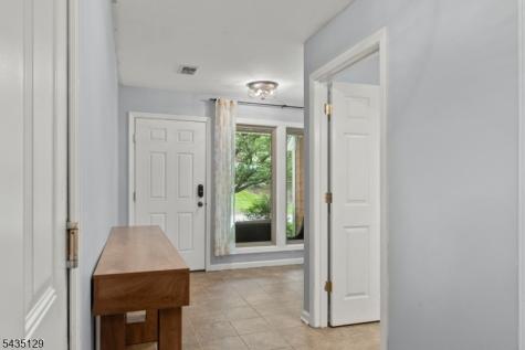 1 Wimbledon Drive 3 Vernon NJ 07462