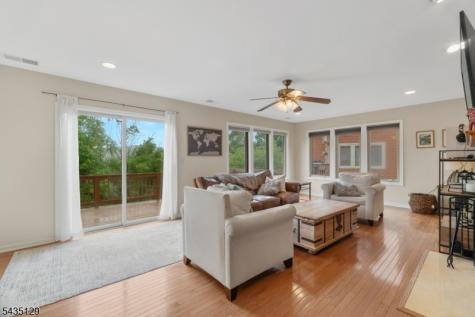 1 Wimbledon Drive 3 Vernon NJ 07462