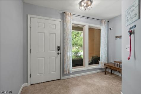 1 Wimbledon Drive 3 Vernon NJ 07462