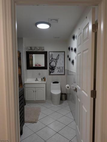 15 Tichenor Lane Newark NJ 07114