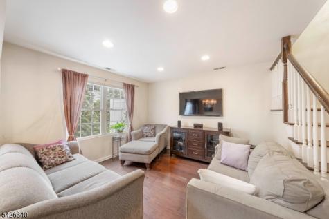 38 Angela Way Berkeley Heights NJ 07922