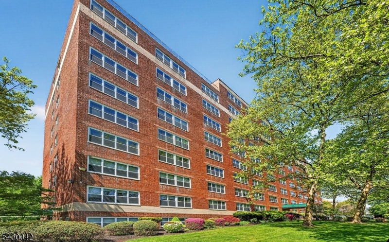 926 Bloomfield Avenue Glen Ridge Boro NJ 07028