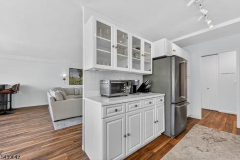 926 Bloomfield Avenue Glen Ridge Boro NJ 07028