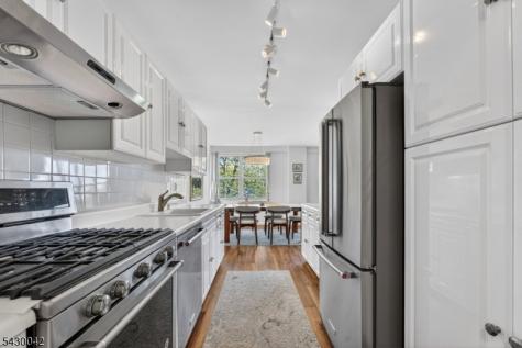 926 Bloomfield Avenue Glen Ridge Boro NJ 07028