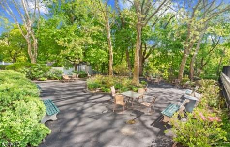 926 Bloomfield Avenue Glen Ridge Boro NJ 07028