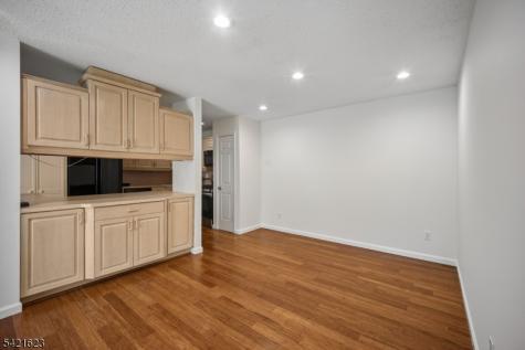 16 Hart Drive West Orange NJ 07052