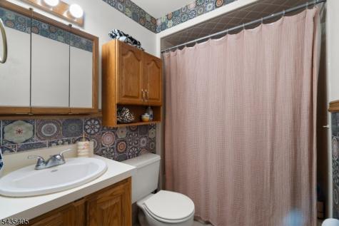 3 Port Royal Drive 3 Vernon NJ 07462