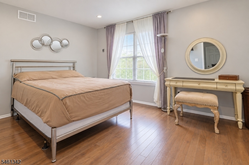 601 Tulsa Court Independence NJ 07840