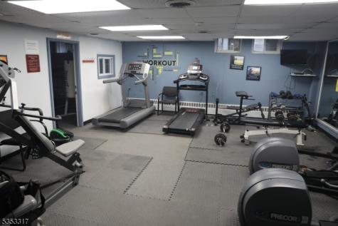 39 E 39th Street Paterson NJ 07514