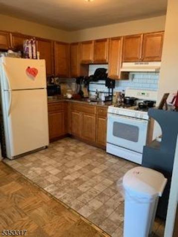 39 E 39th Street Paterson NJ 07514