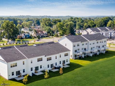 4 Biltmore Avenue East Hanover NJ 07031