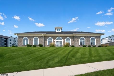 4 Biltmore Avenue East Hanover NJ 07031