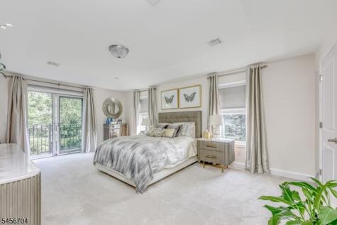1202 Whitney Lane Allendale NJ 07401