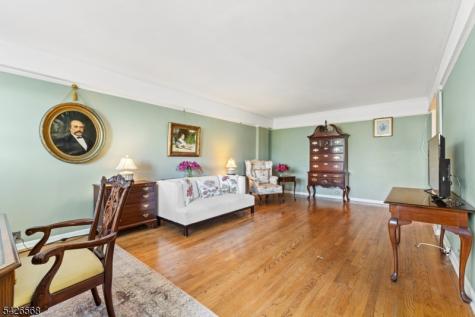 10 Crestmont Road Montclair NJ 07042