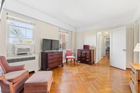 10 Crestmont Road Montclair NJ 07042