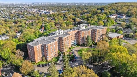 10 Crestmont Road Montclair NJ 07042