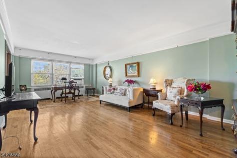 10 Crestmont Road Montclair NJ 07042
