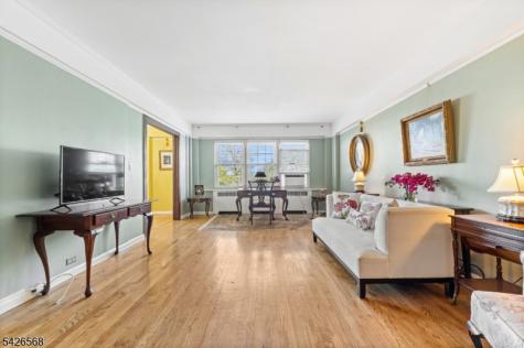 10 Crestmont Road Montclair NJ 07042