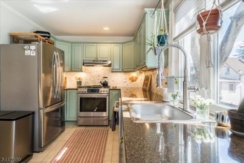 41 Montague Place Montclair NJ 07042