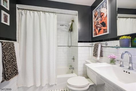 41 Montague Place Montclair NJ 07042