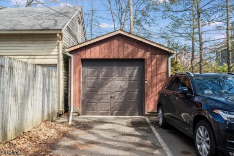 41 Montague Place Montclair NJ 07042