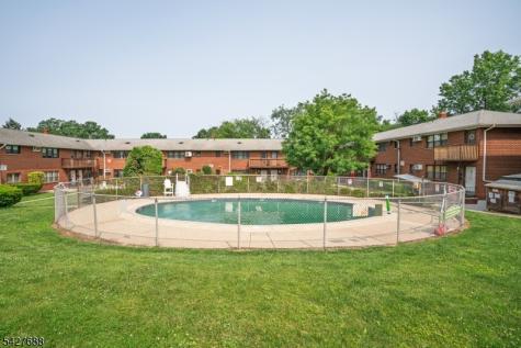 183 Terhune Avenue Lodi NJ 07644