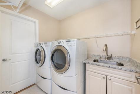 208 Welsh Place Morris Plains NJ 07950