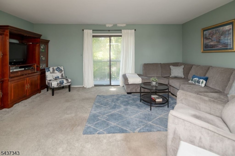 55 Kensington Court Washington NJ 07840