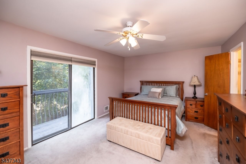 55 Kensington Court Washington NJ 07840
