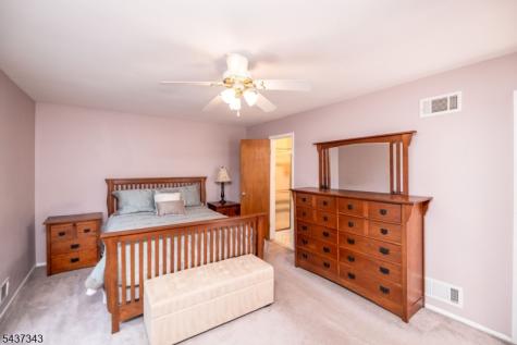 55 Kensington Court Washington NJ 07840