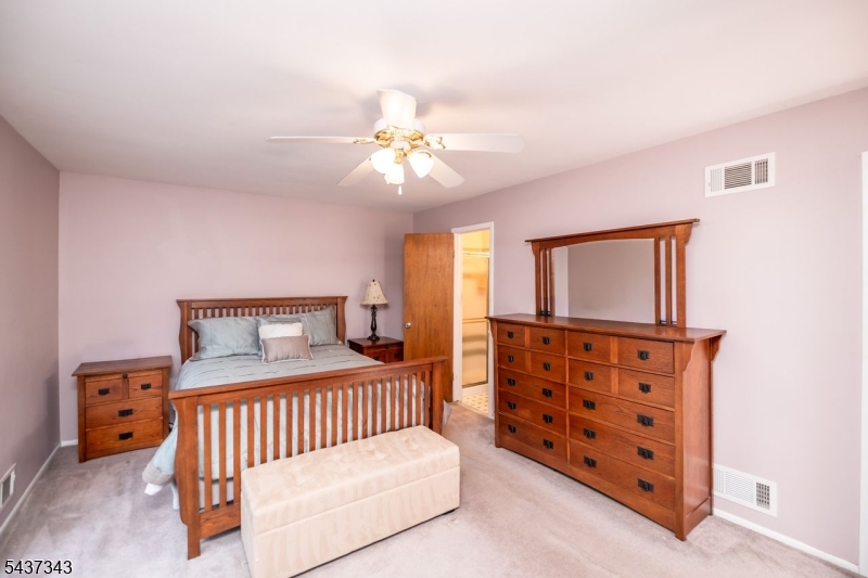 55 Kensington Court Washington NJ 07840