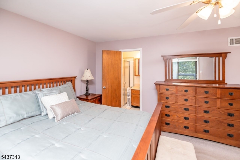 55 Kensington Court Washington NJ 07840