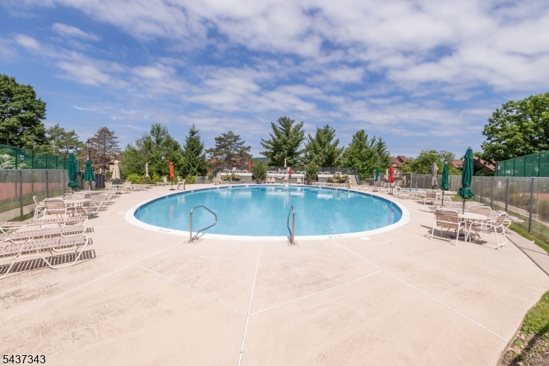 55 Kensington Court Washington NJ 07840