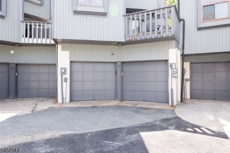 55 Kensington Court Washington NJ 07840
