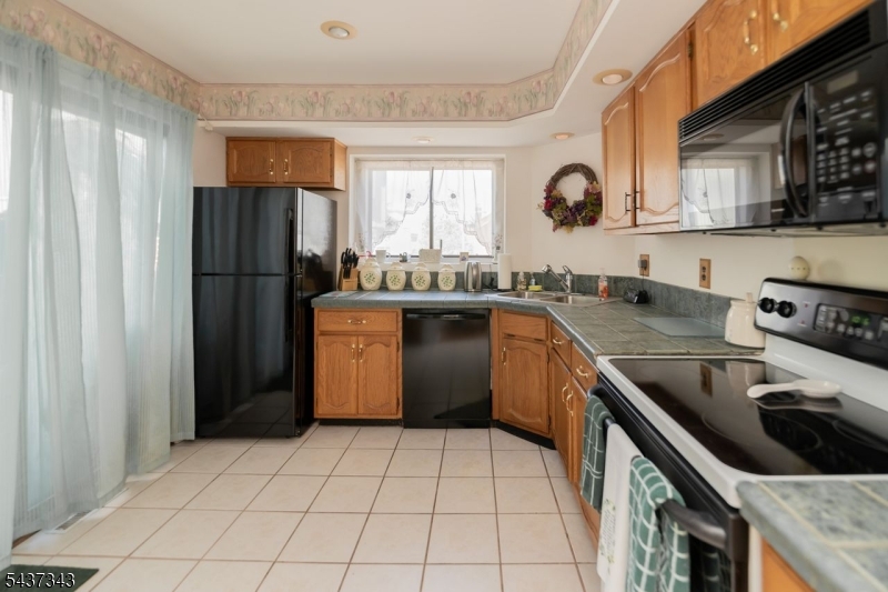 55 Kensington Court Washington NJ 07840