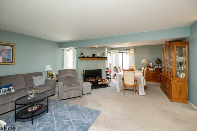 55 Kensington Court Washington NJ 07840